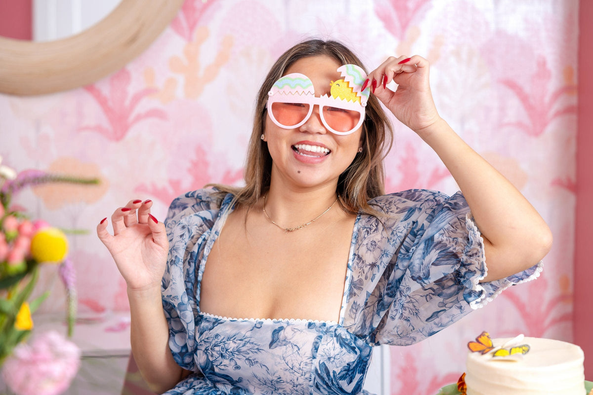 Peek-a-boo Chick Novelty Glasses (Single or Set of 4)